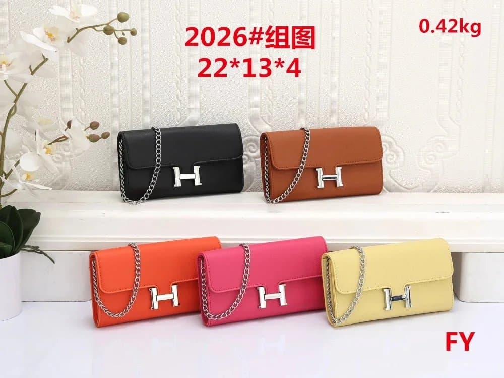Stylish H-Shape Chain Clutch Bag for Women Fashionable Crossbody Handbag