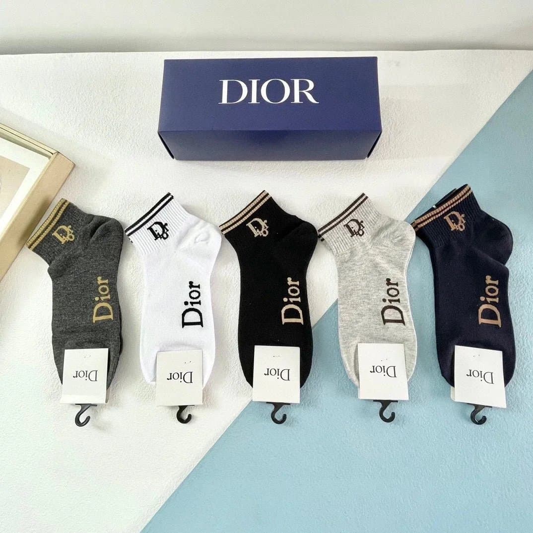 5 Pairs GUCCI & FENDI & LV Socks